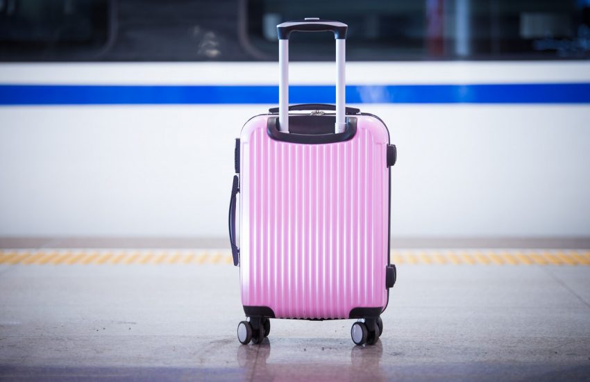 Poliwęglan czy ABS - z czego wykonane są najlepsze walizki podróżne?